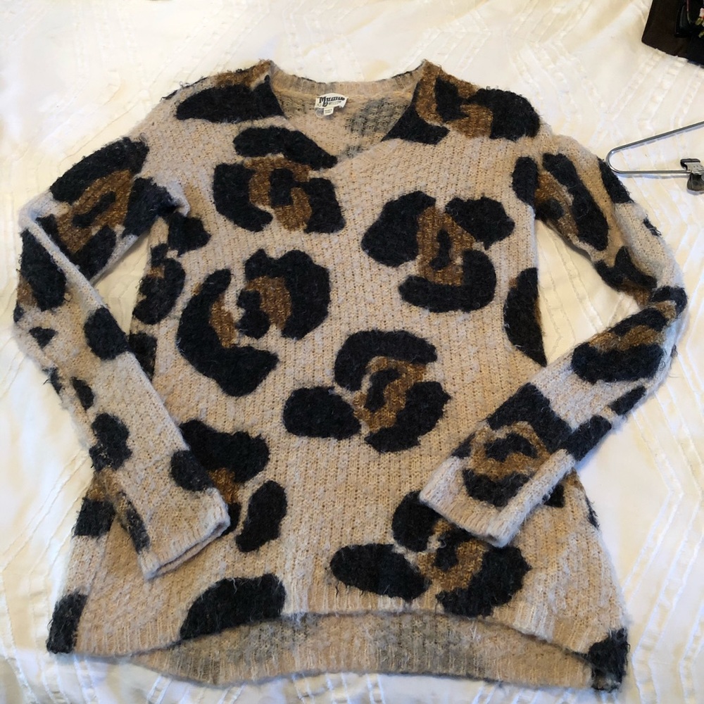Show me your mumu vail leopard print sweater sz S